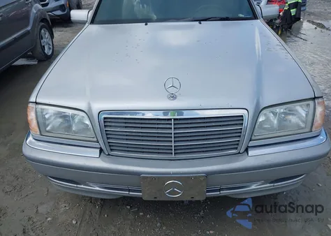1999 Mercedes-Benz C 280 z USA, uszkodzony, nr VIN WDBHA29GXXA806233